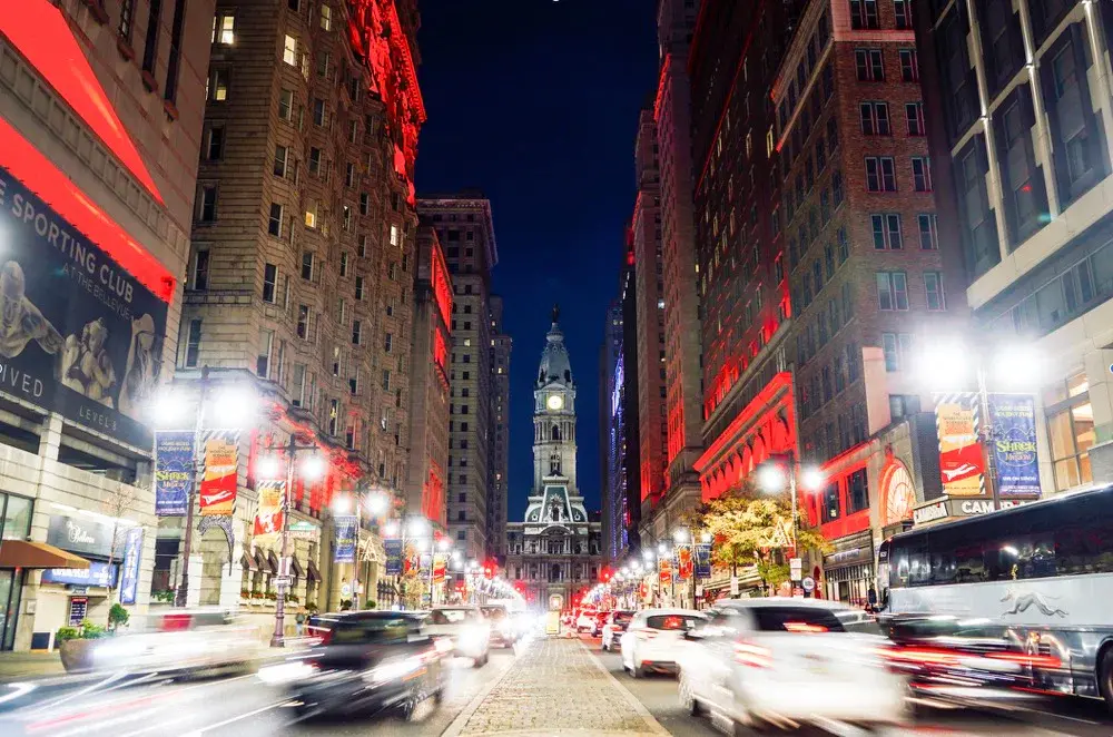 <6天>【十年暢銷｜近滿分好評】美東六大名城+兩天一夜大瀑布環線：紐約3大機場接機+全新升級紐約早遊體驗+日夜雙景尼亞加拉瀑布+親臨世界名校哈佛